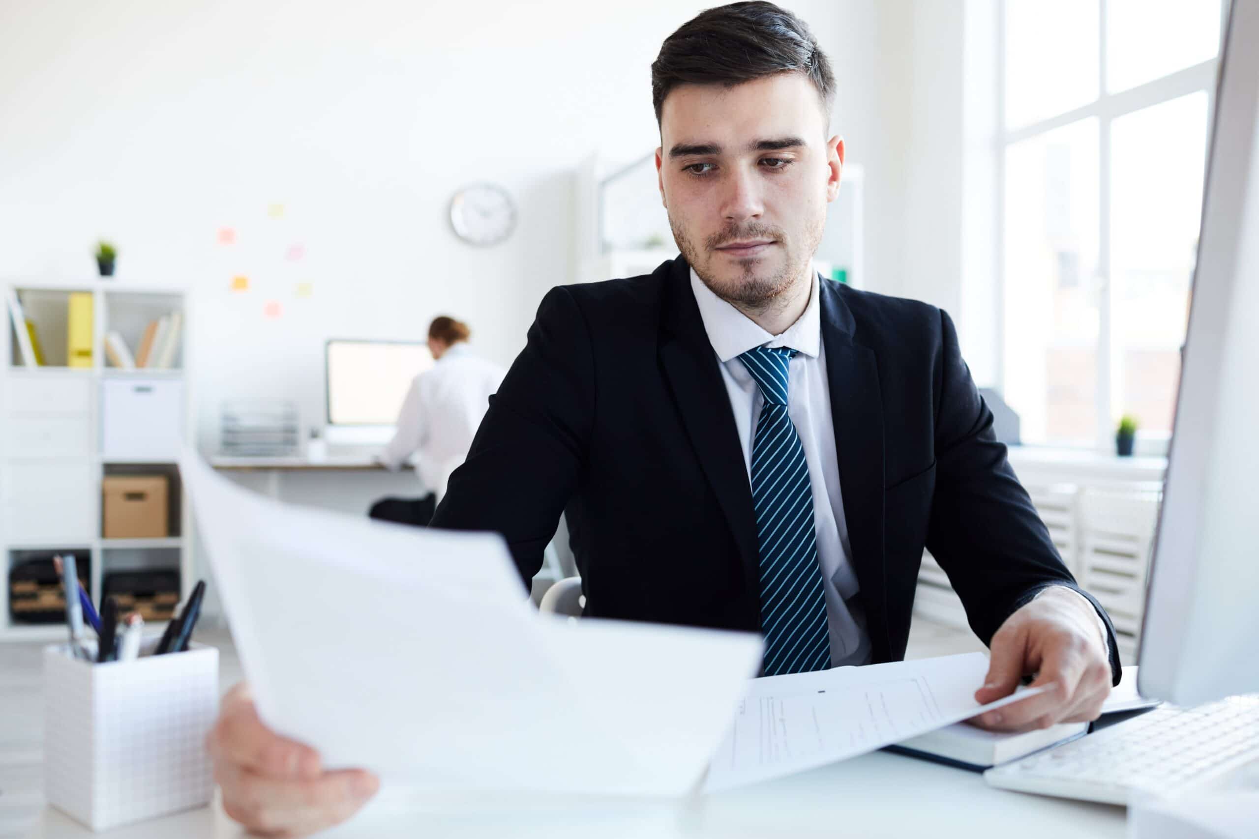 Why You Should Use An Insurance Broker